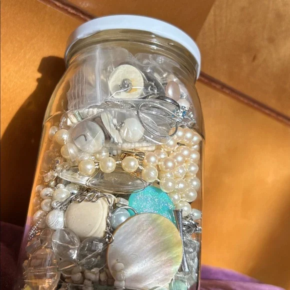 Huge mystery jar of mermaid themed jewelry 🧜‍♀️ - Picture 5 of 8